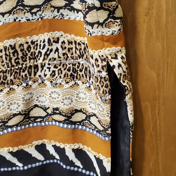 SILK CLUB COLLECTION 100% SILK ANIMAL PRINT SKIRT - Picture 5 of 5